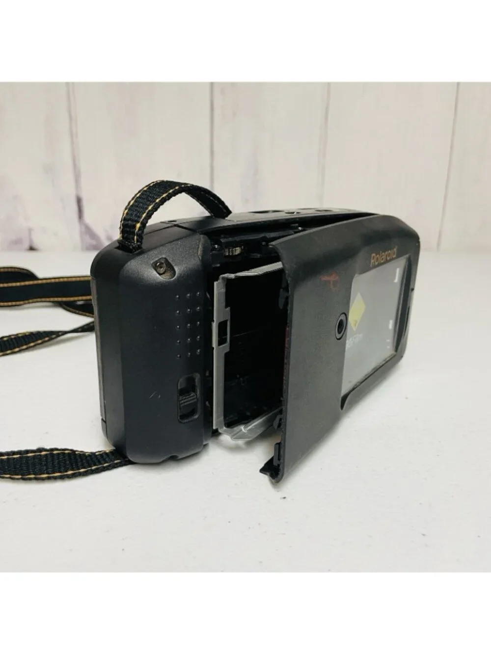 Vintage Polaroid Captiva SLR Instant 95 Film Camera Auto Focus